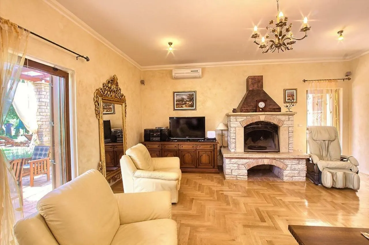 Holiday Home Sarita Sisan