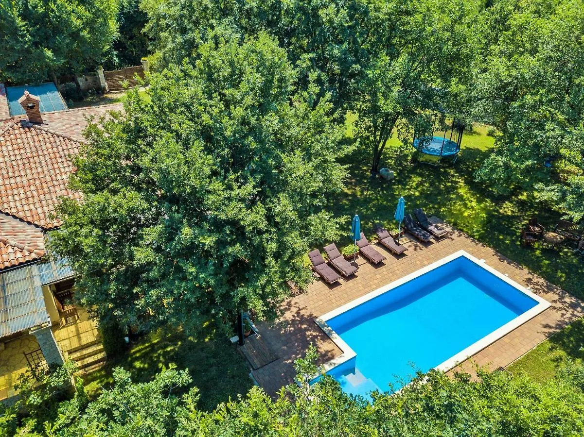 Holiday Home Sarita Sisan