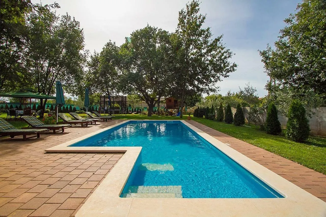 Holiday Home Sarita Sisan
