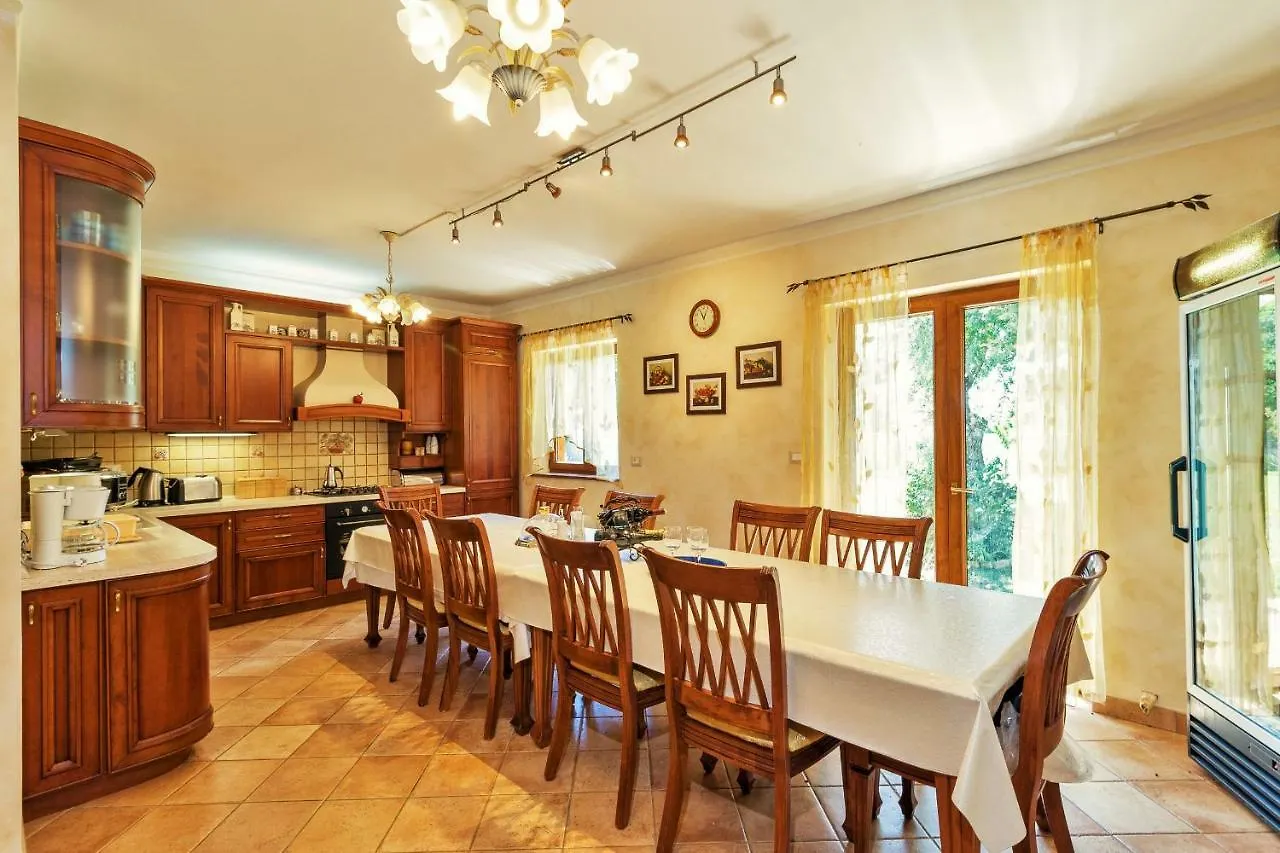 Holiday Home Sarita Sisan